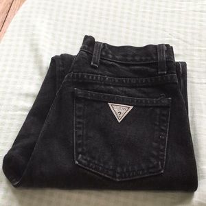 BLACK HIGH WAISTED GUESS JEANS